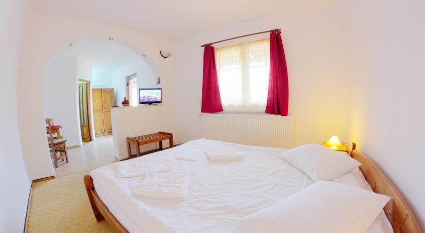 Pensiunea Cocosul Rosu Sibiu Quarto foto